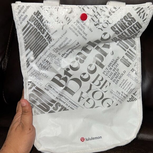 Lululemon dust bag,reusable bag, great condition - Picture 4 of 6